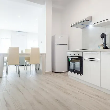 Apartman Diamanti Downtown *