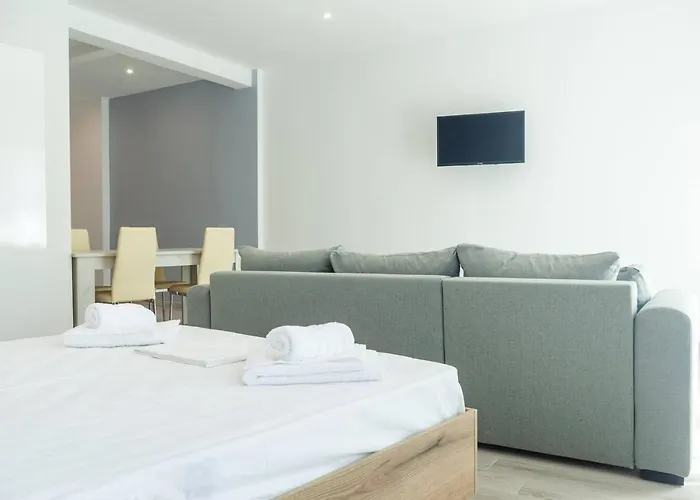 Diamanti Downtown Daire *